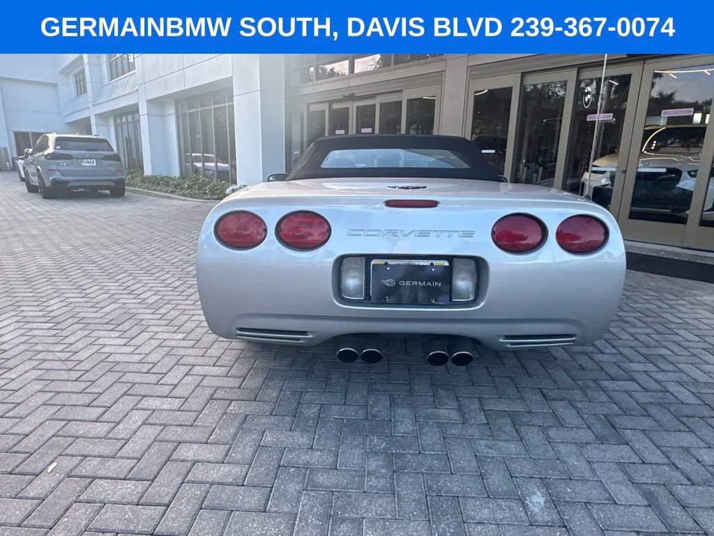 Used 1999 Chevrolet Corvette Convertible RWD image 10