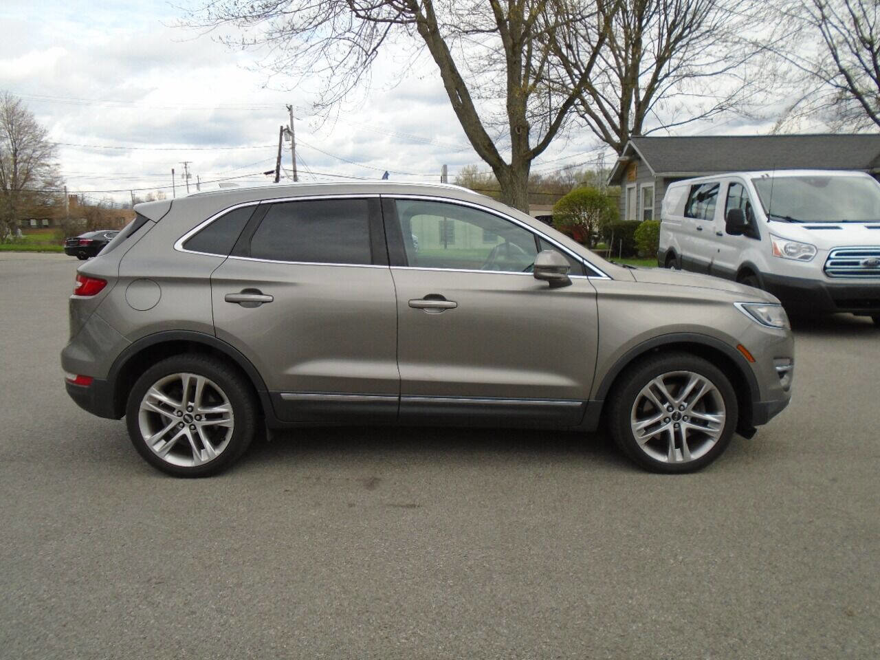 Used 2017 Lincoln MKC Reserve w/ Lincoln MKC Climate Package image 4
