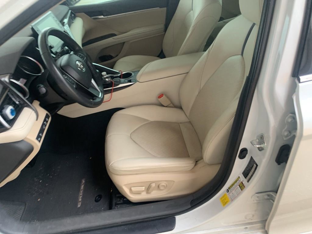Used 2023 Toyota Camry XLE w/ Cold Weather Package FWD image 7