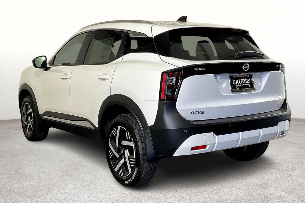 New 2026 Nissan Kicks SV image 6