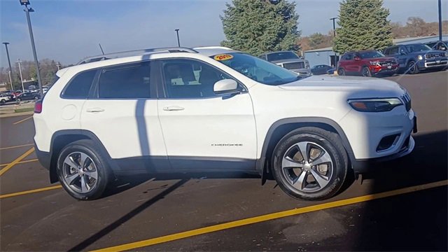 Used 2019 Jeep Cherokee Limited image 4