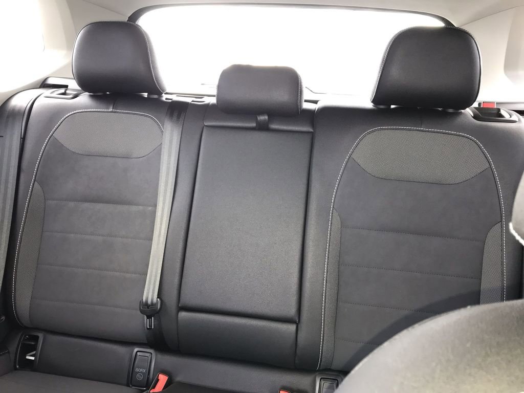 Used 2024 Volkswagen Taos SE image 22