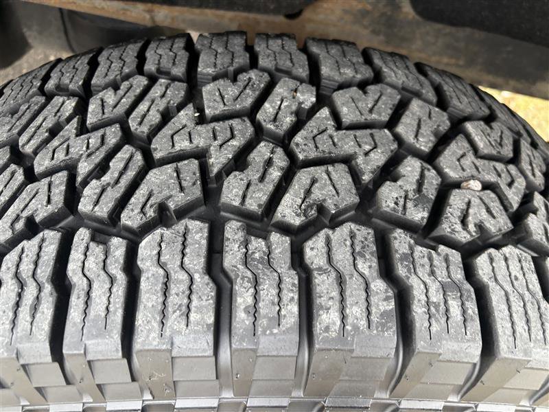 Used 2021 Chevrolet Silverado 1500 LT Trail Boss w/ Convenience Package II image 7