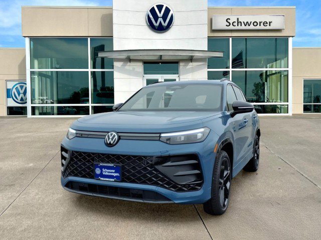 New 2026 Volkswagen Tiguan SE R-Line image 9