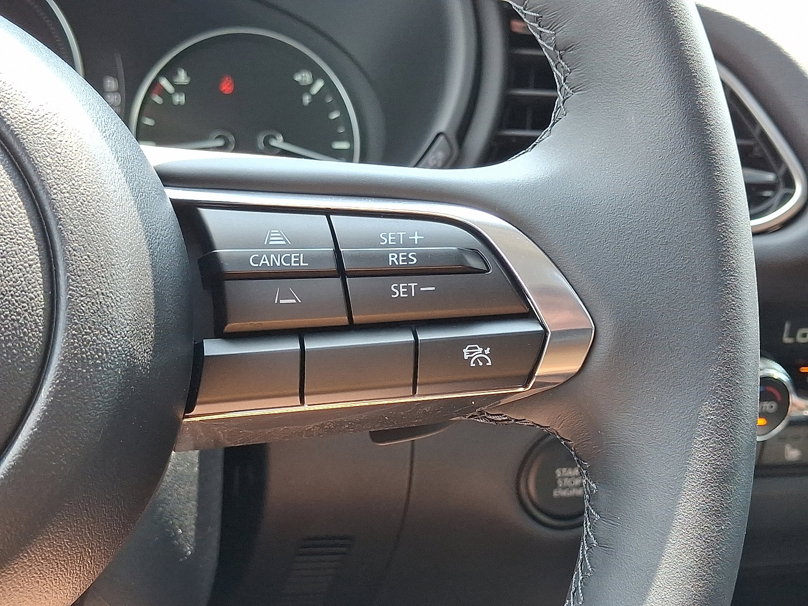 Used 2025 MAZDA CX-30 AWD 2.5 S w/ Premium Package image 25