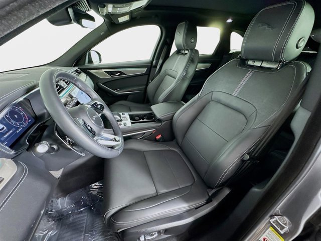 Used 2026 Jaguar F-PACE R-Dynamic S image 11