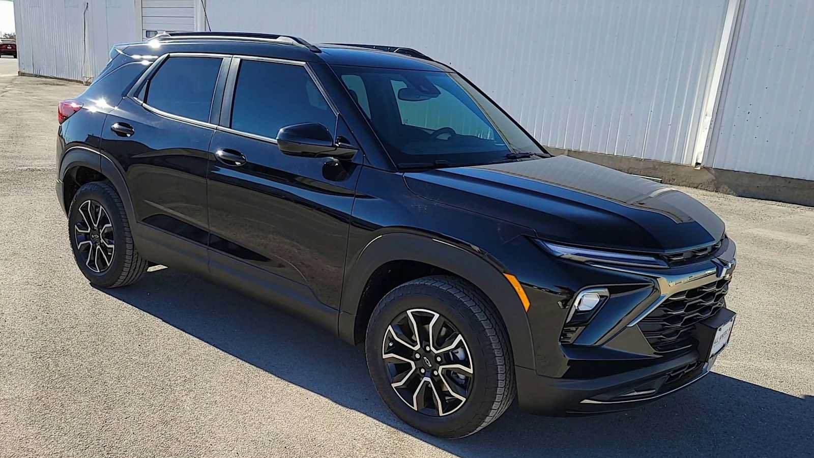 New 2026 Chevrolet TrailBlazer ACTIV w/ Convenience Package AWD/4WD image 2