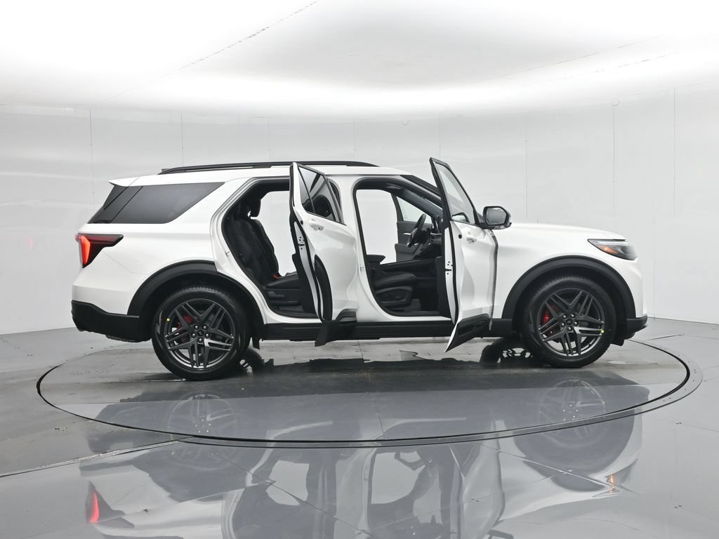 New 2026 Ford Explorer ST w/ Sun And Sound Package AWD/4WD image 4