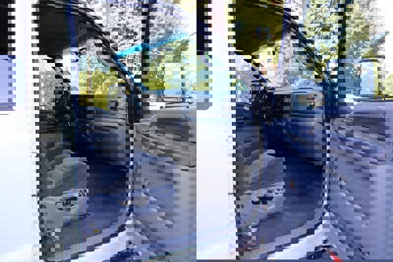 Used 2002 Ford F350 XLT image 13