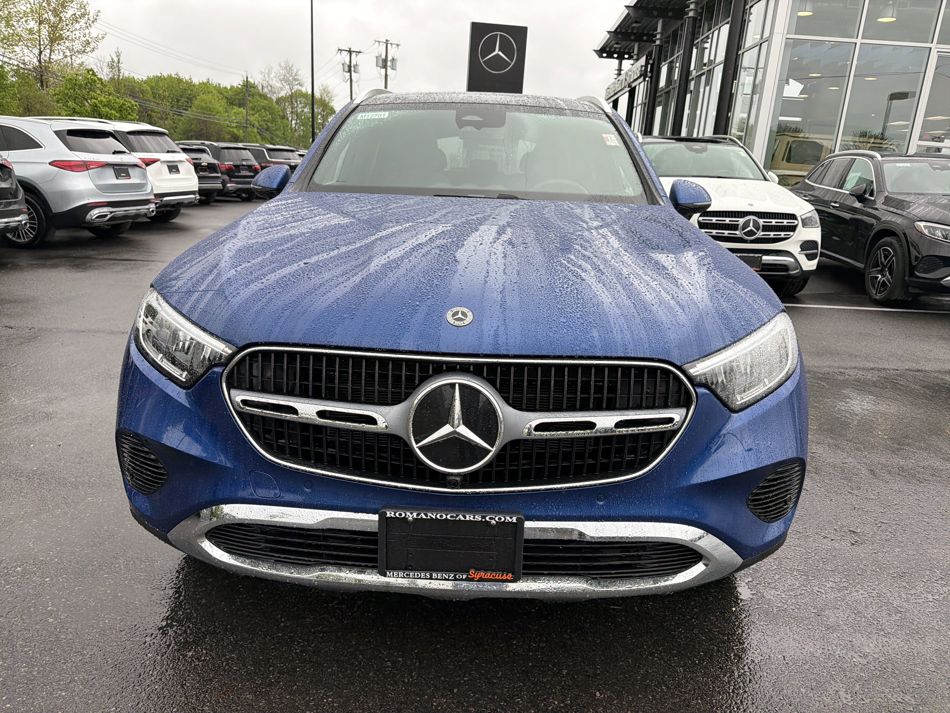 Used 2026 Mercedes-Benz GLC 300 4MATIC image 3