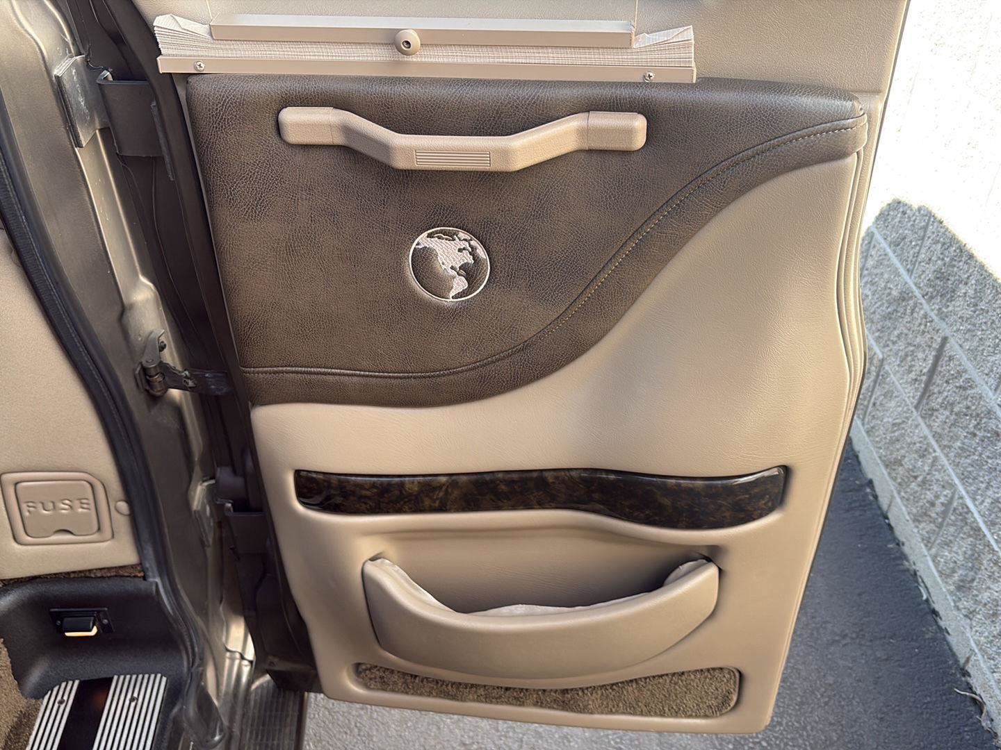 Used 2014 Chevrolet Express 1500 AWD image 36