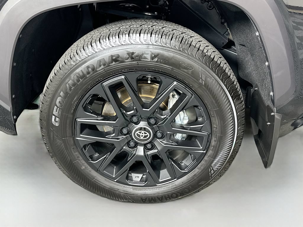 Certified 2026 Toyota Tundra Limited RWD image 32