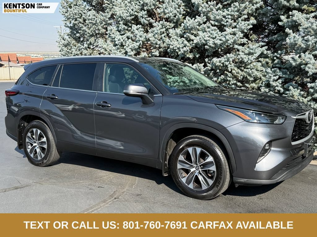 Used 2025 Toyota Highlander XLE AWD/4WD image 11