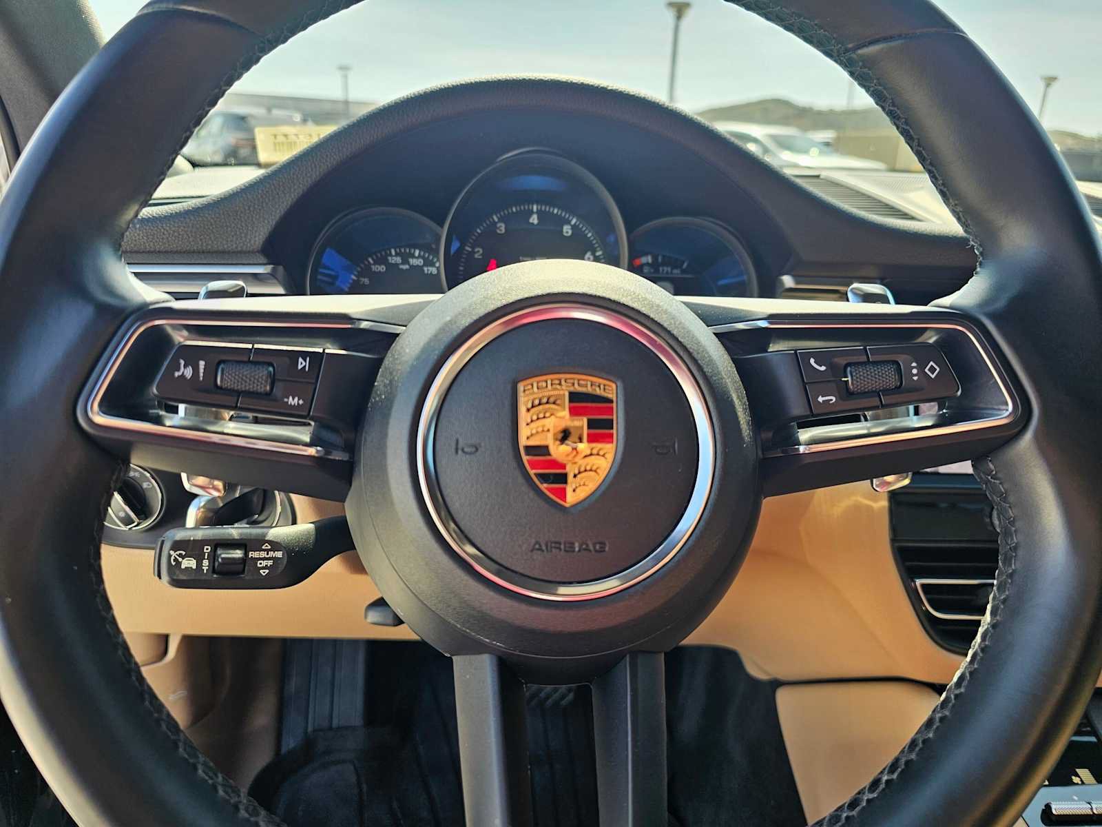 Used 2023 Porsche Macan AWD/4WD image 22