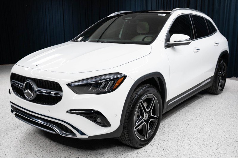 New 2026 Mercedes-Benz GLA 250 4MATIC image 1