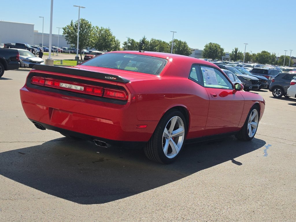 Used 2009 Dodge Challenger SRT8 w/ SRT Option Group II RWD image 8