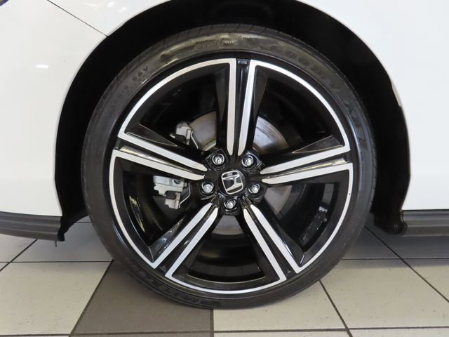 Used 2023 Honda Accord Sport image 13
