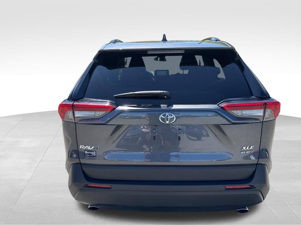 Used 2025 Toyota RAV4 XLE AWD/4WD image 31