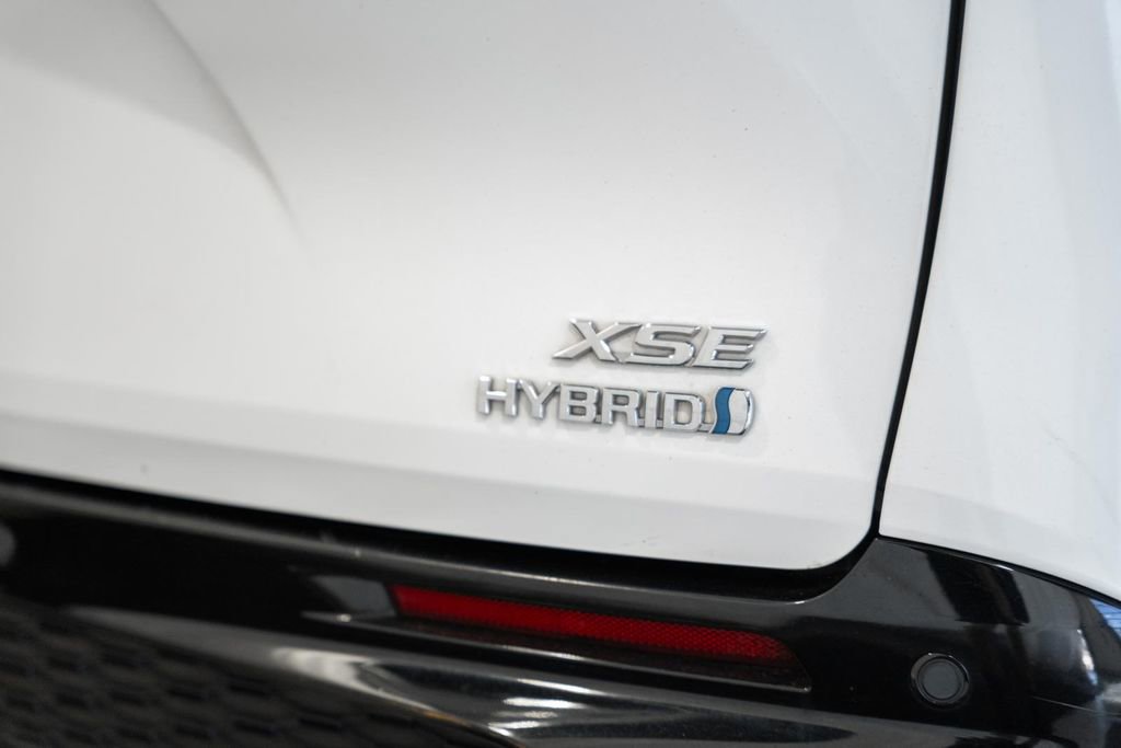 Used 2021 Toyota Sienna XSE image 7