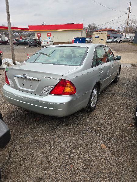 Used 2001 Toyota Avalon XL FWD image 3