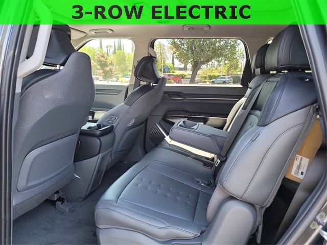 New 2026 Kia EV9 Wind image 6