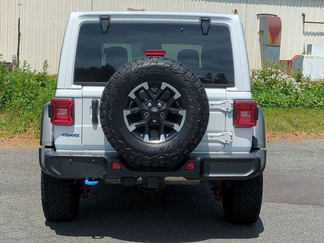 Certified 2025 Jeep Wrangler Unlimited Rubicon 4xe w/ Convenience Group AWD/4WD image 7