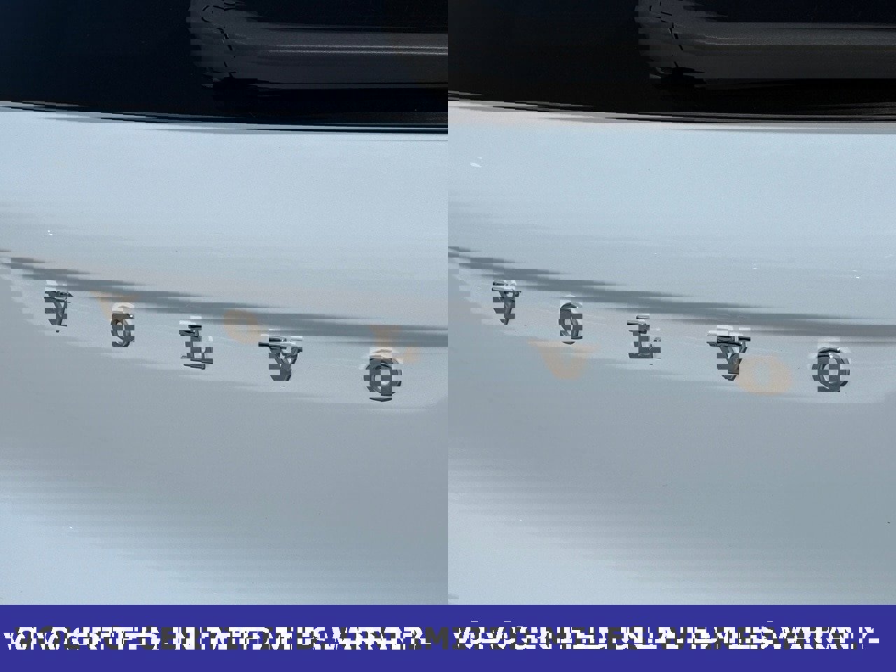 Certified 2025 Volvo XC40 B5 Plus image 8