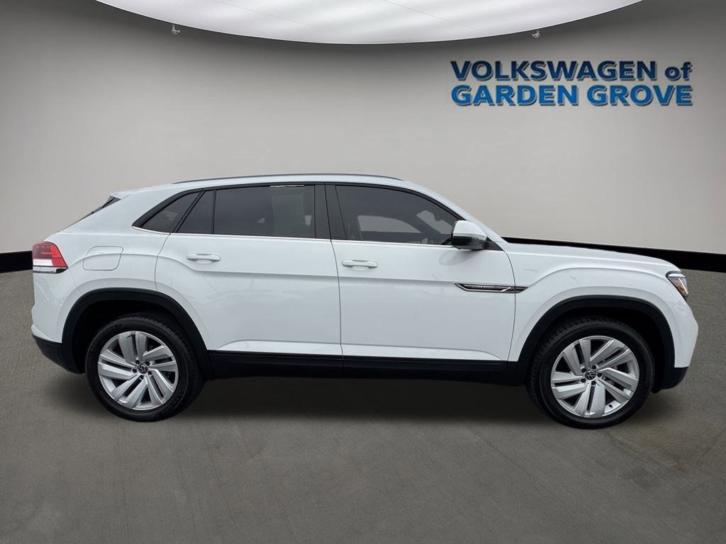 Used 2021 Volkswagen Atlas Cross Sport SE w/ Panoramic Sunroof Package image 8