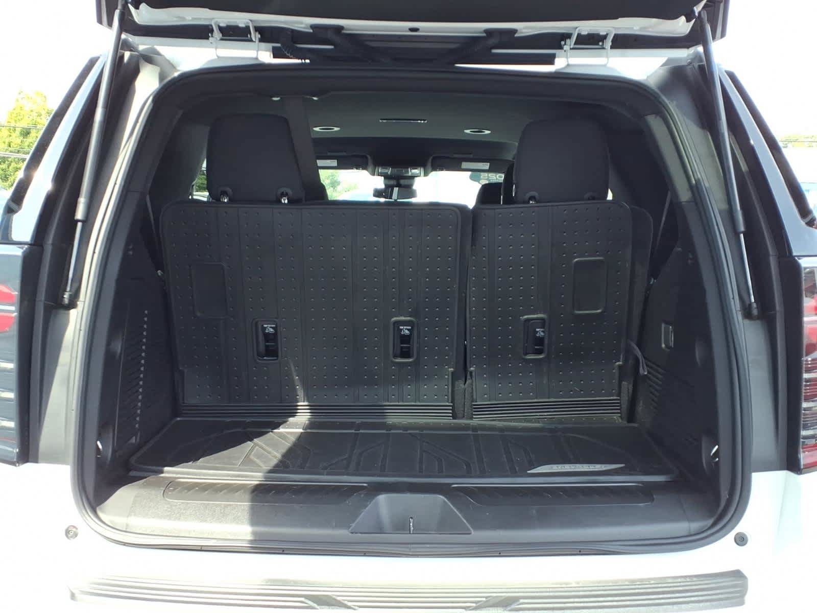Certified 2025 Chevrolet Tahoe LS AWD/4WD image 18
