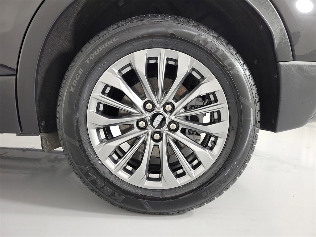 Certified 2025 Cadillac XT4 Premium Luxury image 10