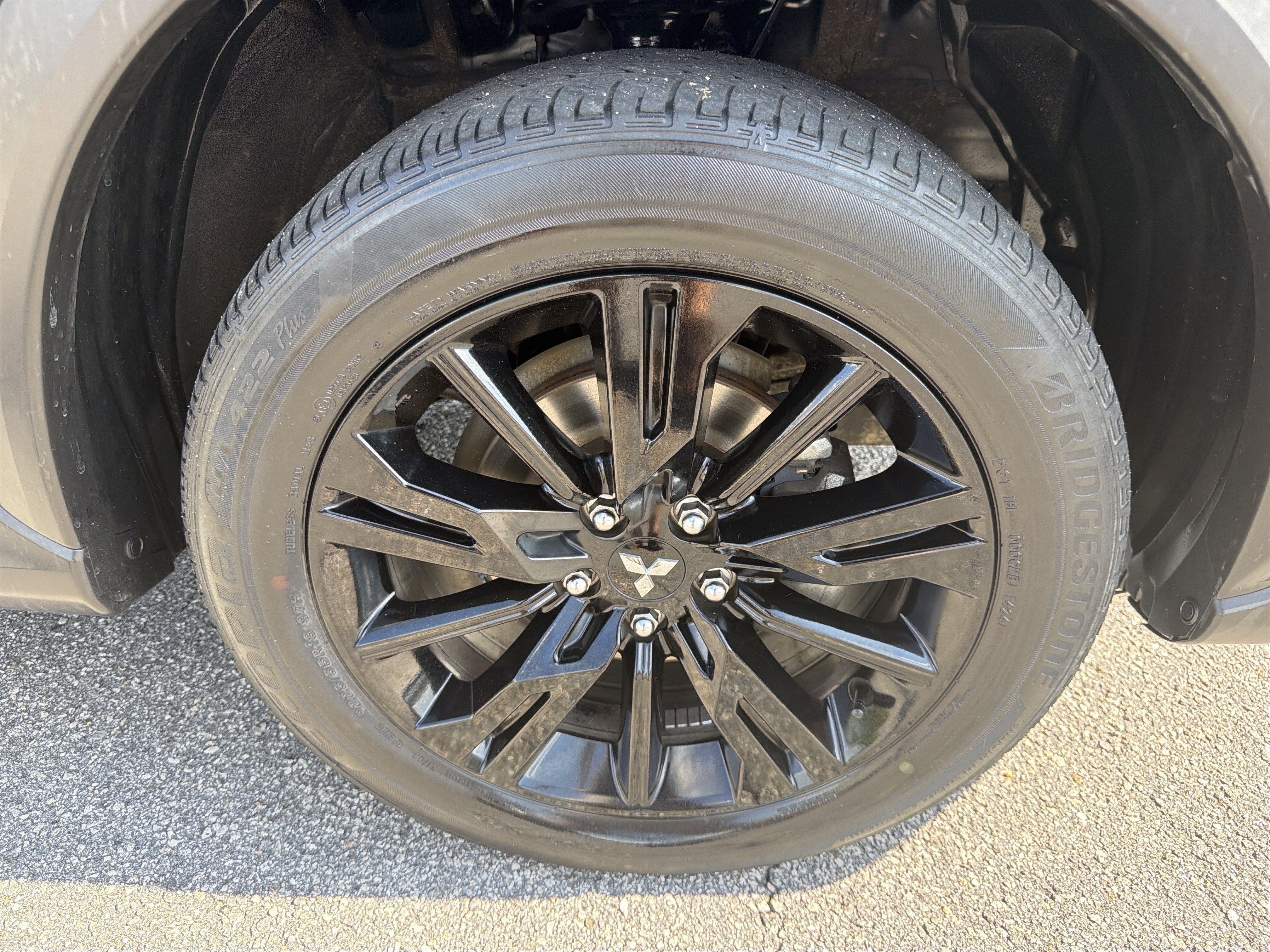 Used 2024 Mitsubishi Eclipse Cross LE AWD/4WD image 23