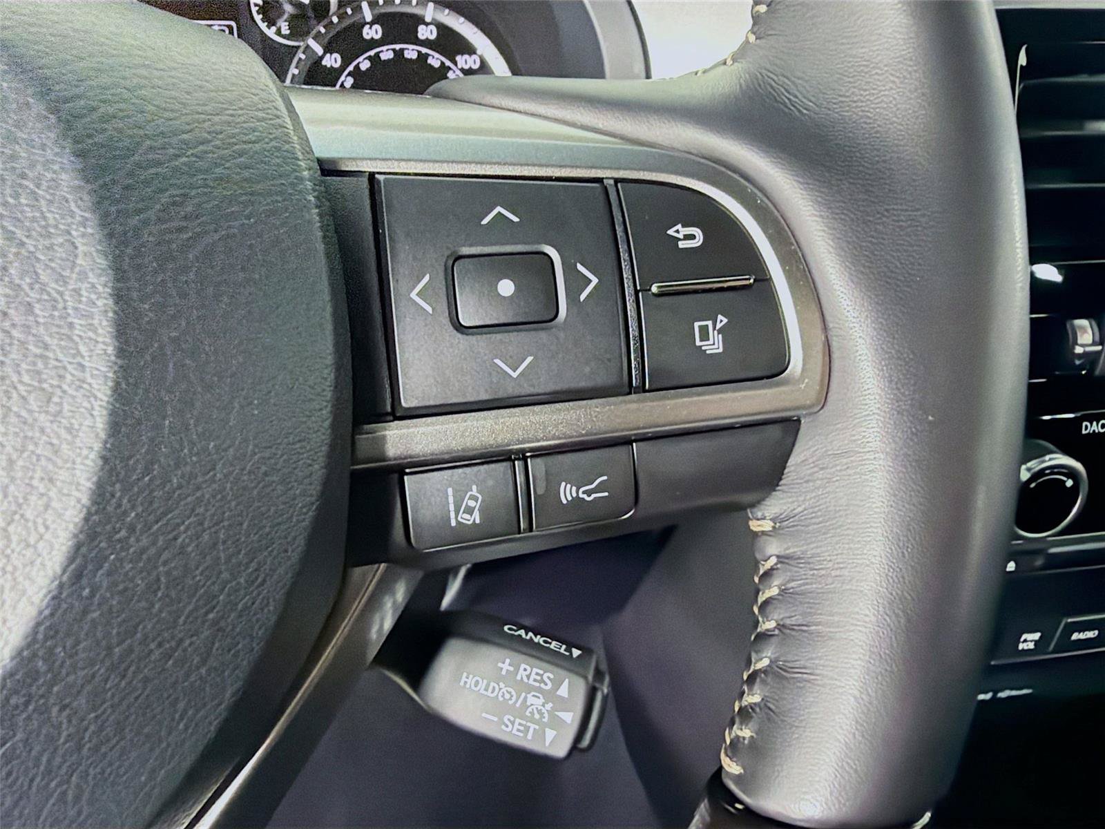 Used 2022 Lexus GX 460 Premium w/ Premium Package AWD/4WD image 14