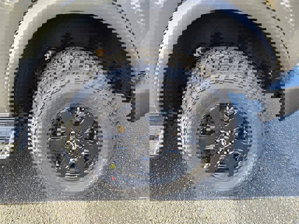 New 2025 Ford Bronco Outer Banks image 9