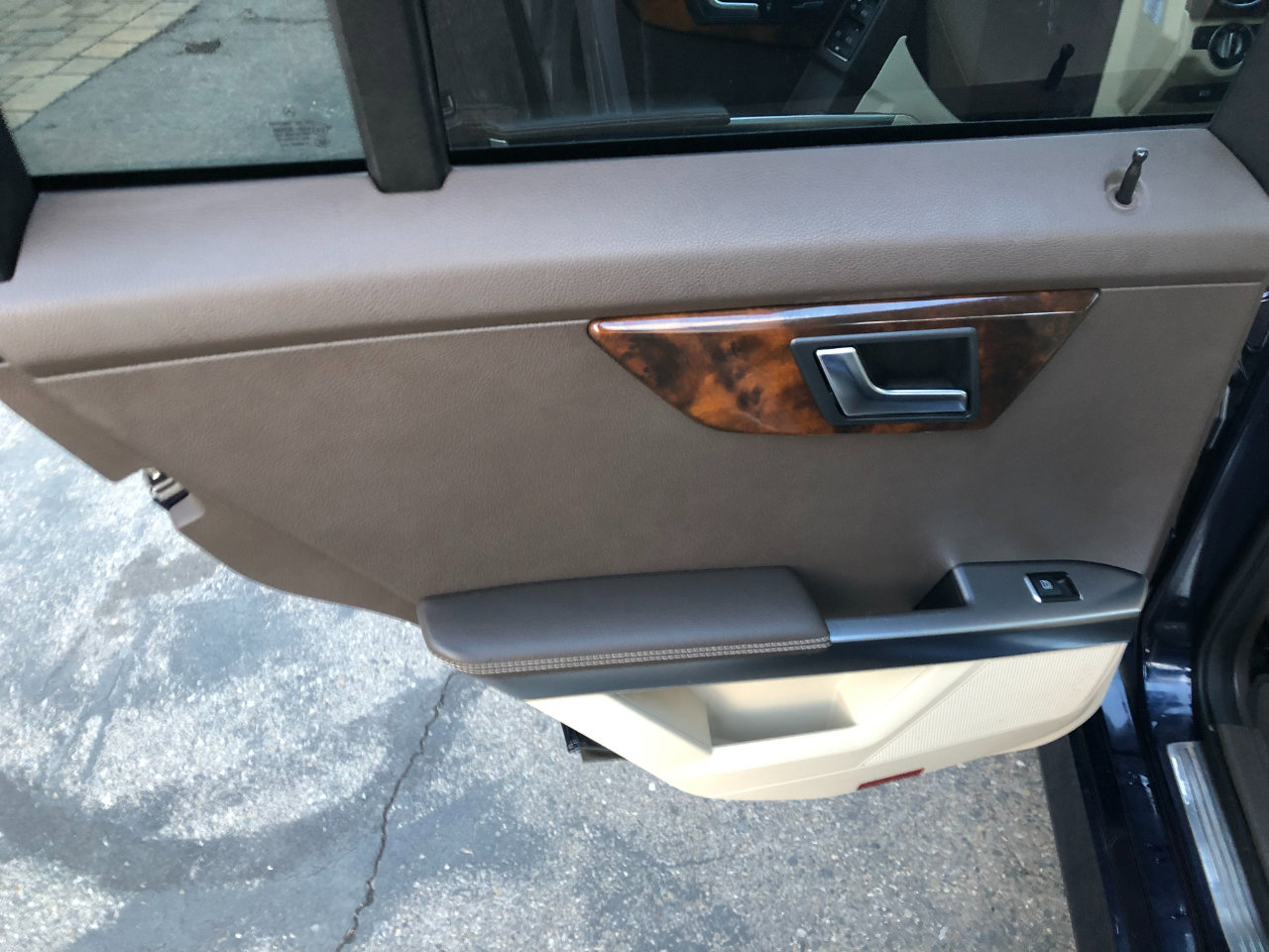 Used 2013 Mercedes-Benz GLK 350 4MATIC image 23