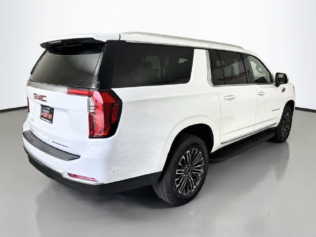 Used 2026 GMC Yukon XL Elevation w/ Elevation Premium Package AWD/4WD image 7