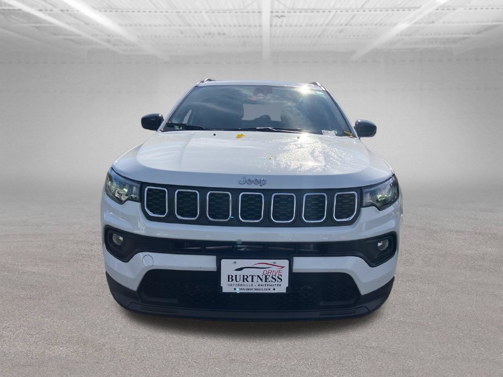 Used 2025 Jeep Compass Latitude AWD/4WD image 10
