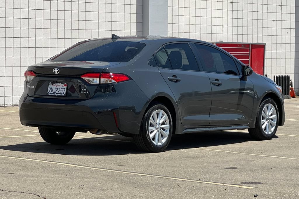 Certified 2026 Toyota Corolla LE w/ LE Premium Package FWD image 5