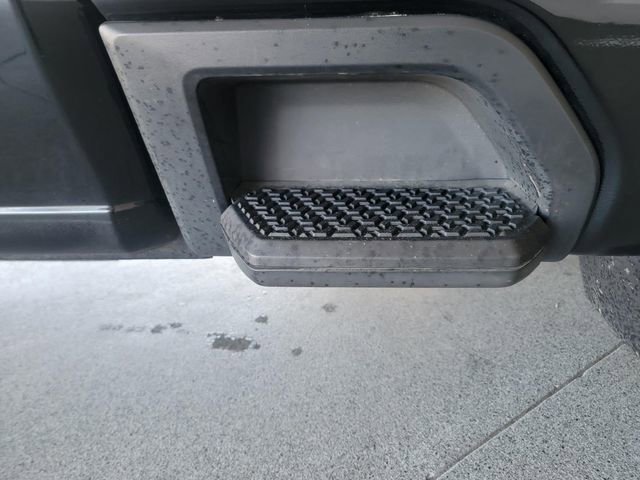 Used 2024 Chevrolet Silverado 2500 Custom w/ Custom Value Package AWD/4WD image 7