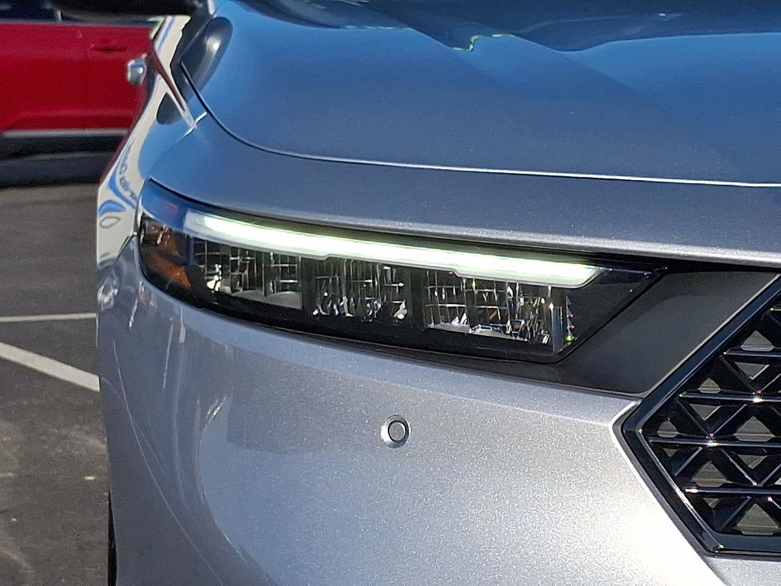 Used 2025 Honda Accord EX-L image 9