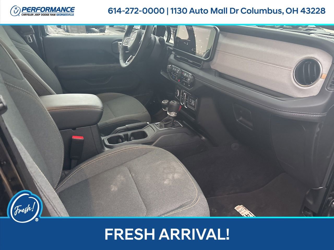 Used 2025 Jeep Wrangler Unlimited Sahara image 17