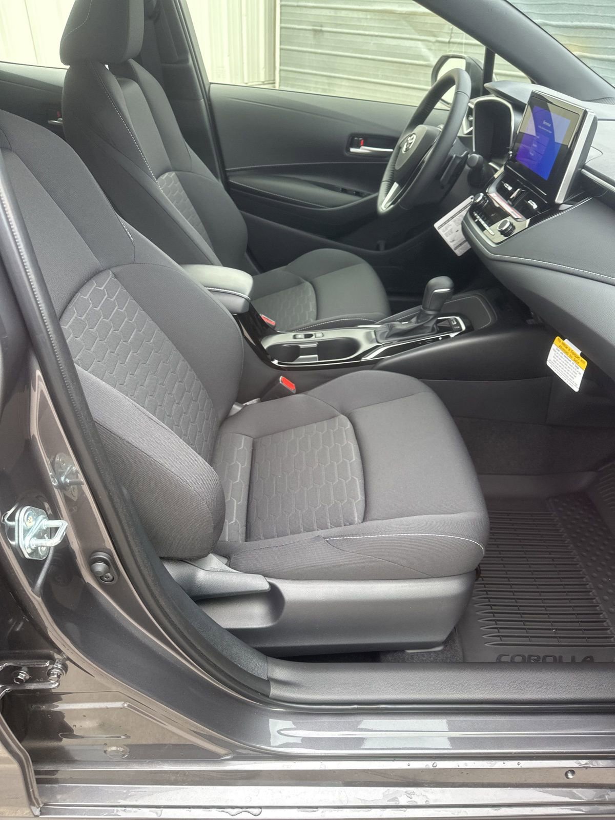 Used 2026 Toyota Corolla SE image 15