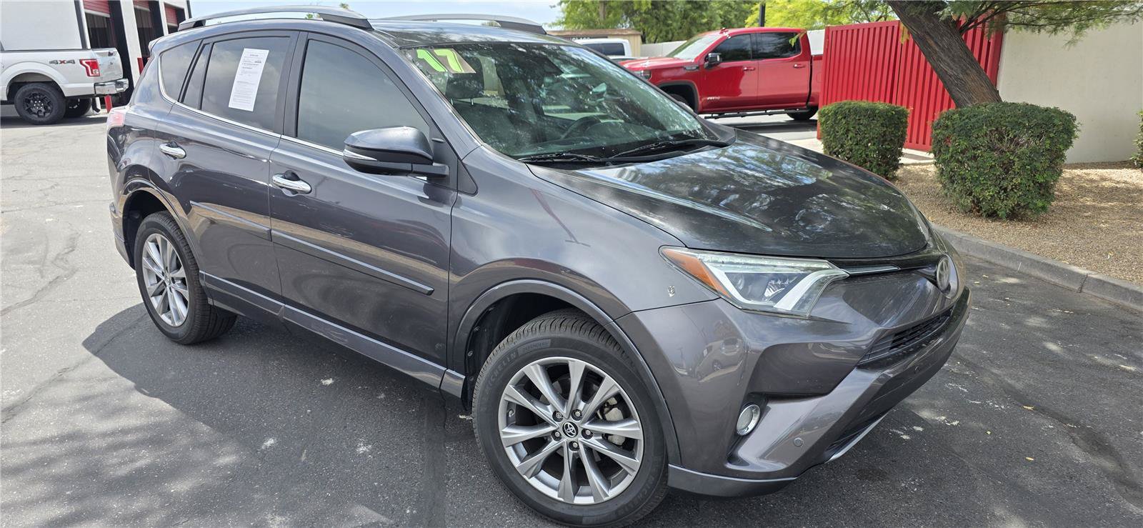 Used 2017 Toyota RAV4 Platinum FWD image 3