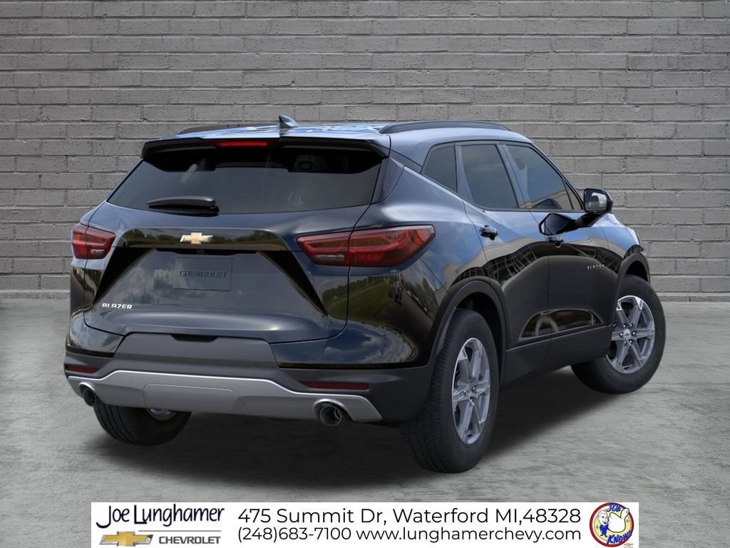 New 2026 Chevrolet Blazer LT w/ Convenience Package FWD image 4