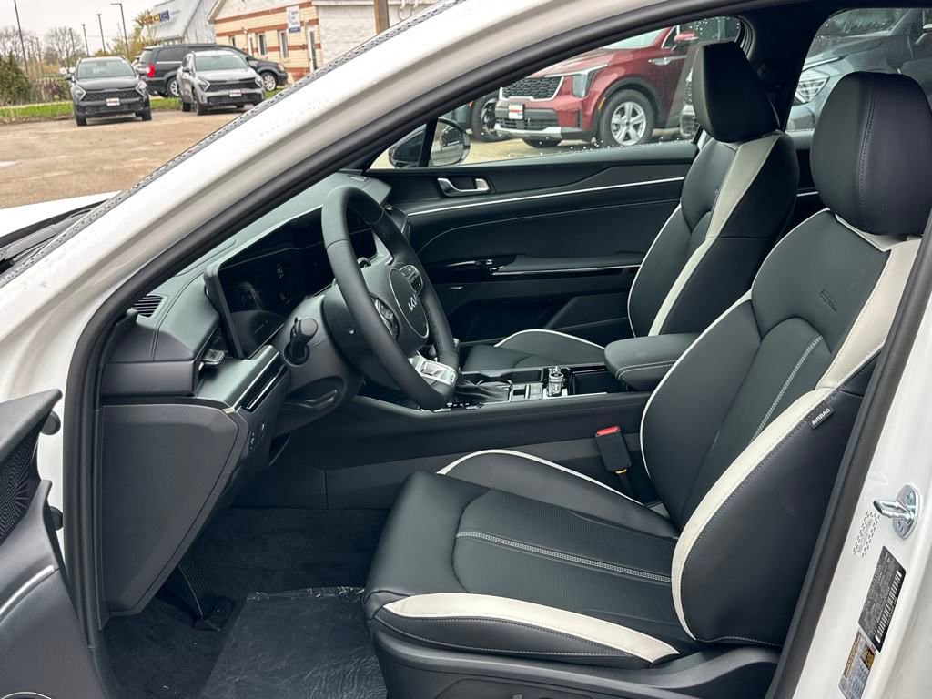 New 2025 Kia K5 GT-Line w/ GT-Line Premium Package image 9