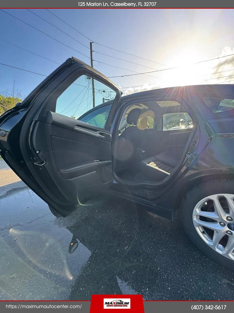 Used 2013 Ford Fusion SE image 16