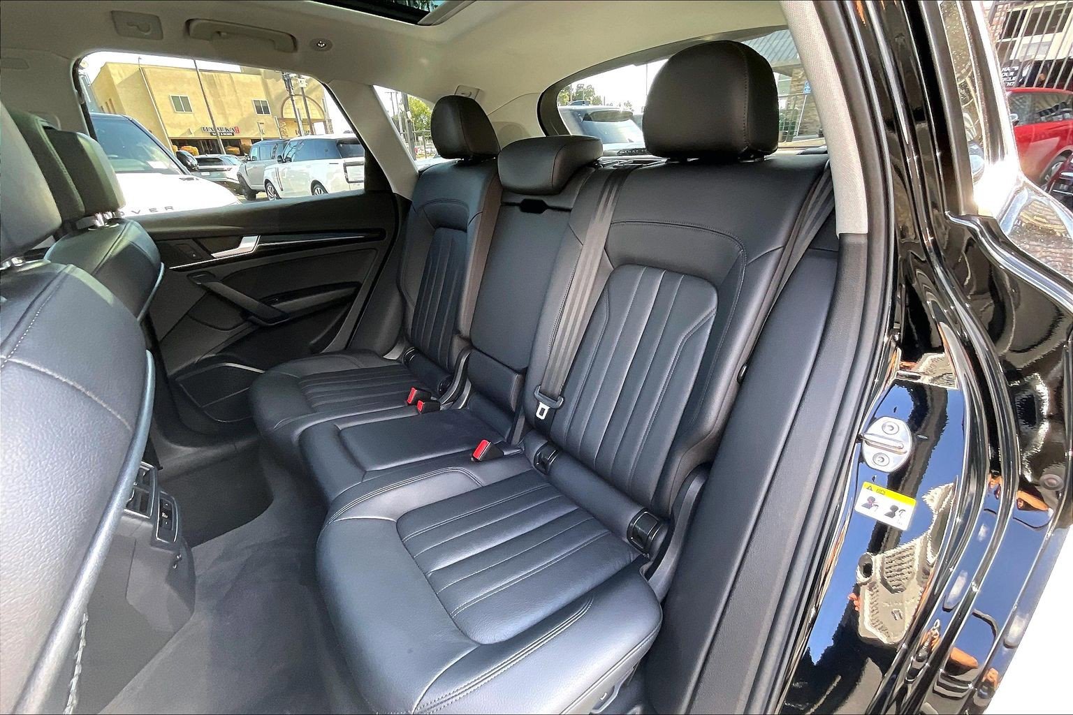 Used 2018 Audi Q5 2.0T Premium Plus w/ Premium Plus Package AWD/4WD image 19