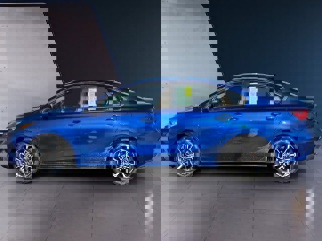 Certified 2023 Kia Forte LXS image 2