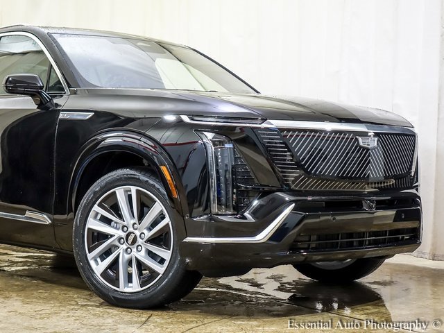 New 2026 Cadillac Vistiq Luxury image 2