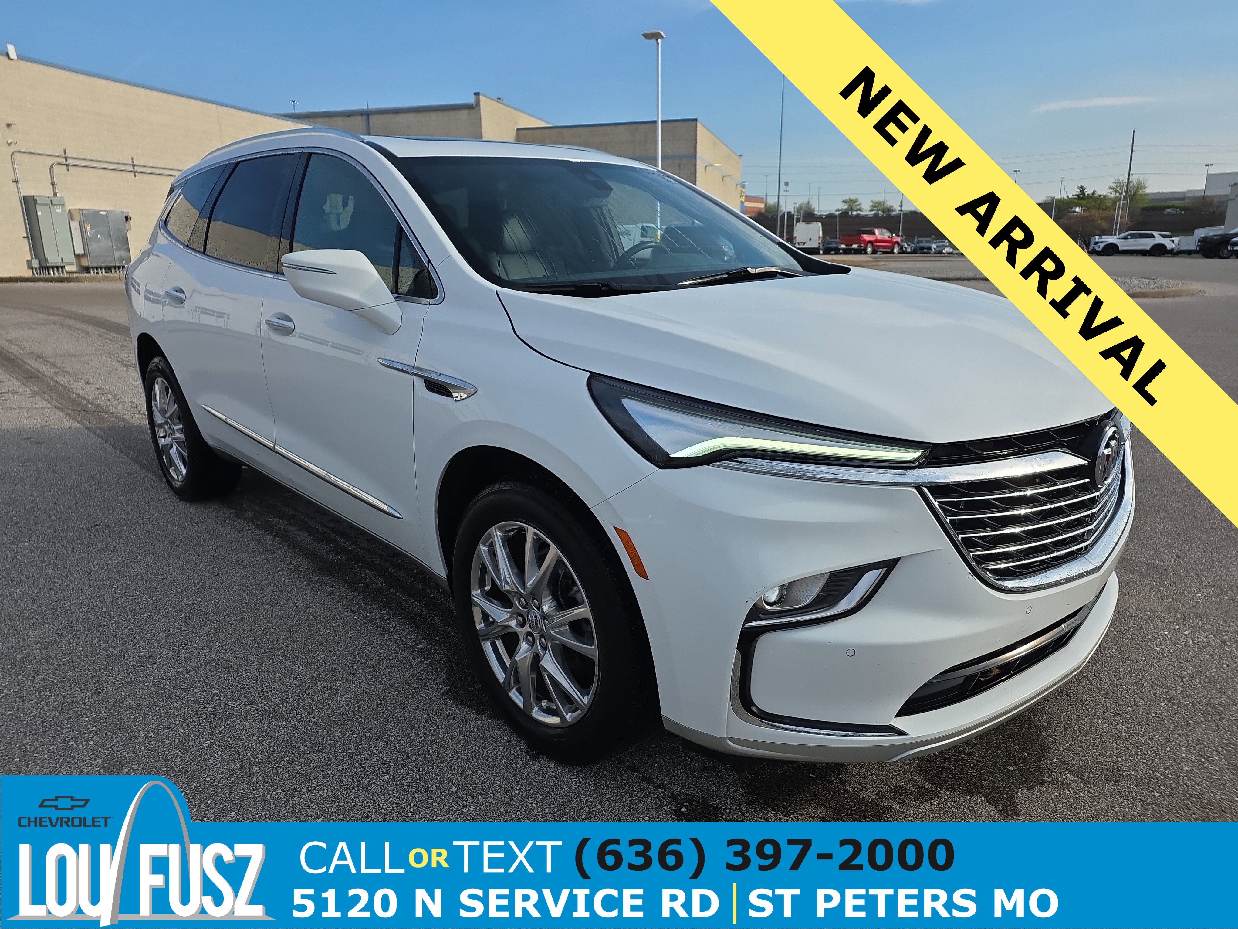 Used 2024 Buick Enclave Essence w/ Experience Buick Package image 1