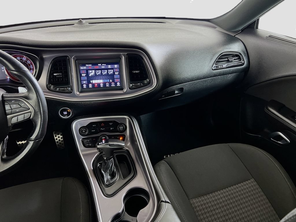 Used 2019 Dodge Challenger R/T RWD image 27